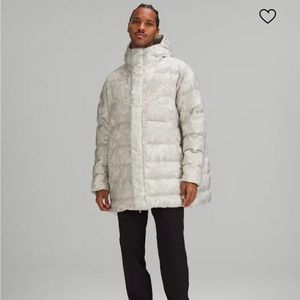 Lululemon Down Jacket Men’s Size L Retail $448
